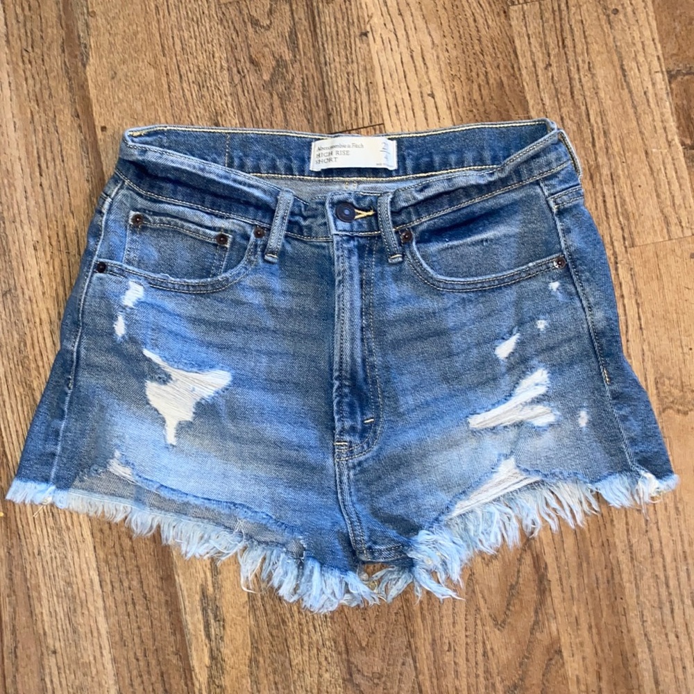 Abercrombie High Rise short